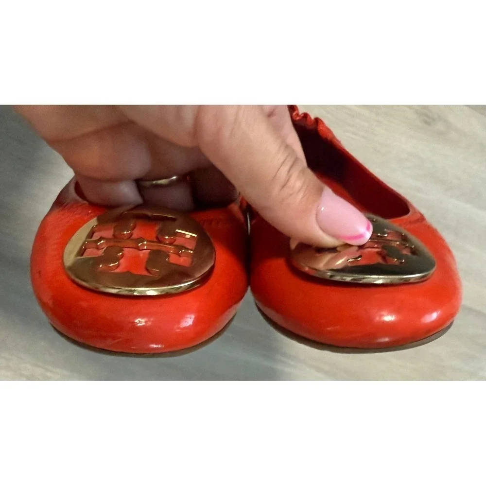 Tory Burch Red Patent Leather Ballet Flats Gold Logo Women's Size 7